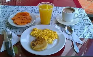 Hotel Zafiro Real