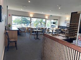 Quays Hotel