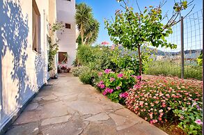 Kostas Apartments