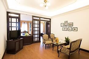 Hoa Binh Hotel