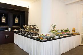 Hoa Binh Hotel
