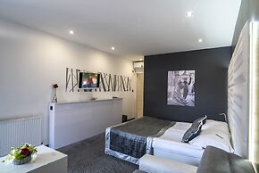 Hotel Cool Zagreb Airport