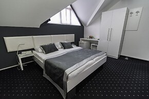 Hotel Cool Zagreb Airport