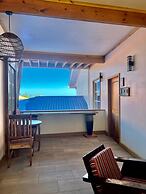 Mr. Tucan Hotel