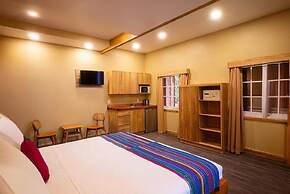 Mr. Tucan Hotel