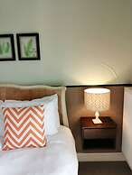 The Brown Horse Inn
