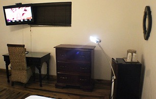 Altamont West Hotel