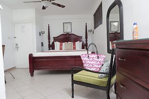 Altamont West Hotel