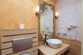 Golden Rainbow VIP Residence