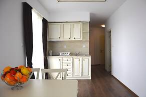 Golden Rainbow VIP Residence