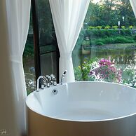 Natural Park Resort De Wangthong