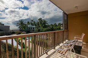 Reef Beach Resort