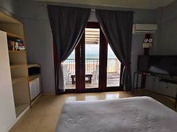 Reef Beach Resort