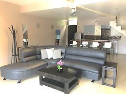 Reef Beach Resort