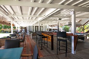 Reef Beach Resort