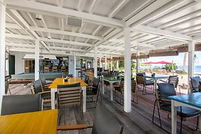 Reef Beach Resort
