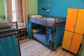 Victoria House Hostel