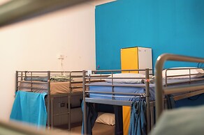 Victoria House Hostel
