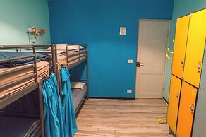 Victoria House Hostel