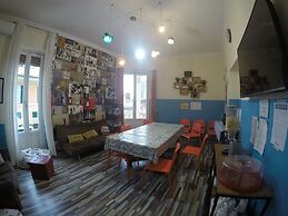 Victoria House Hostel