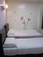 Max Inn Suite Hotel