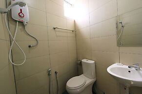 Max Inn Suite Hotel