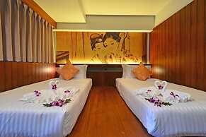 Lap Roi Karon Beachfront
