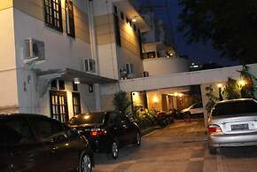 Lagura Residence