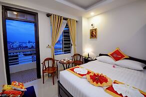 Full House Hotel
