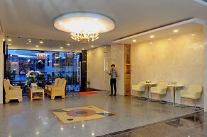 Full House Hotel