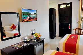 Full House Hotel