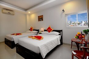 Full House Hotel