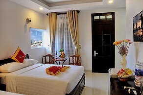 Full House Hotel