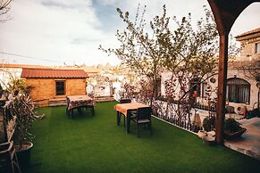 Maron Stone House