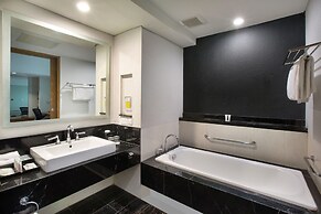 Holiday Inn Bandung Pasteur by IHG