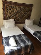 Hostel Kaana 4 You