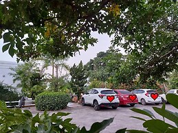 Scenic Riverside Resort