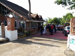 Scenic Riverside Resort