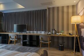 Sunrise Hotel