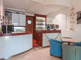Hotel Airone