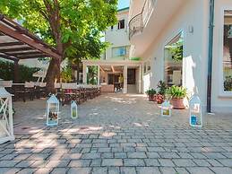 Hotel Airone