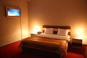 Riva Hotel