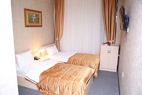 Riva Hotel