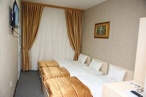 Riva Hotel
