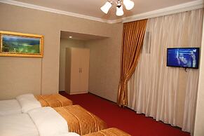 Riva Hotel