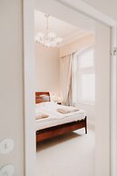 Miramar Hotel