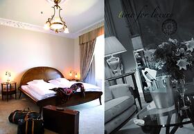 Miramar Hotel