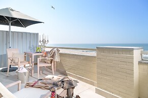 Miramar Hotel