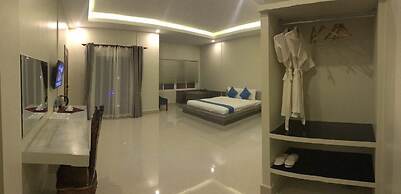 Chheng Residence