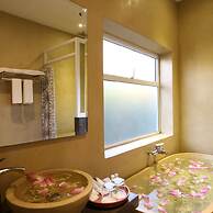 Chheng Residence